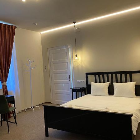 Boutique Rooms With Parking 拉迪亚 外观 照片