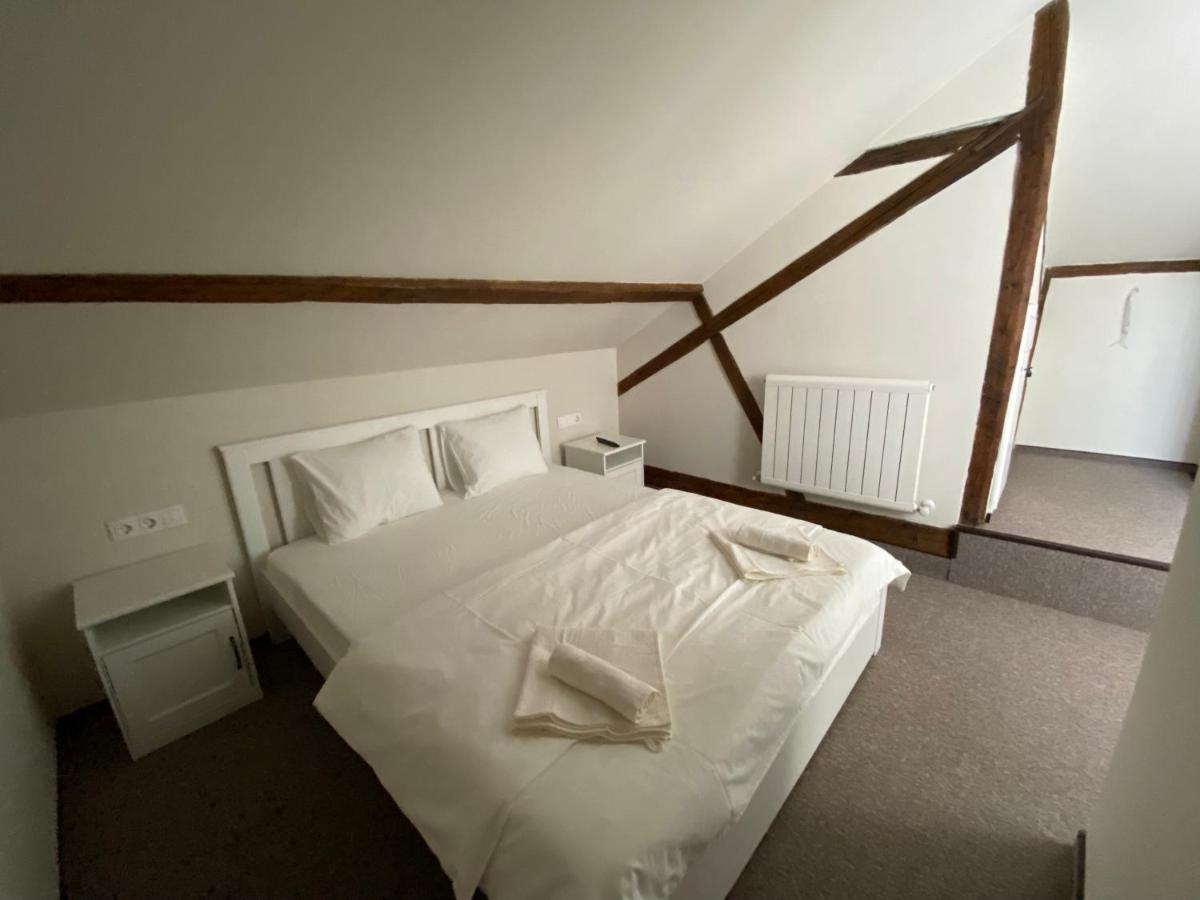 Boutique Rooms With Parking 拉迪亚 外观 照片