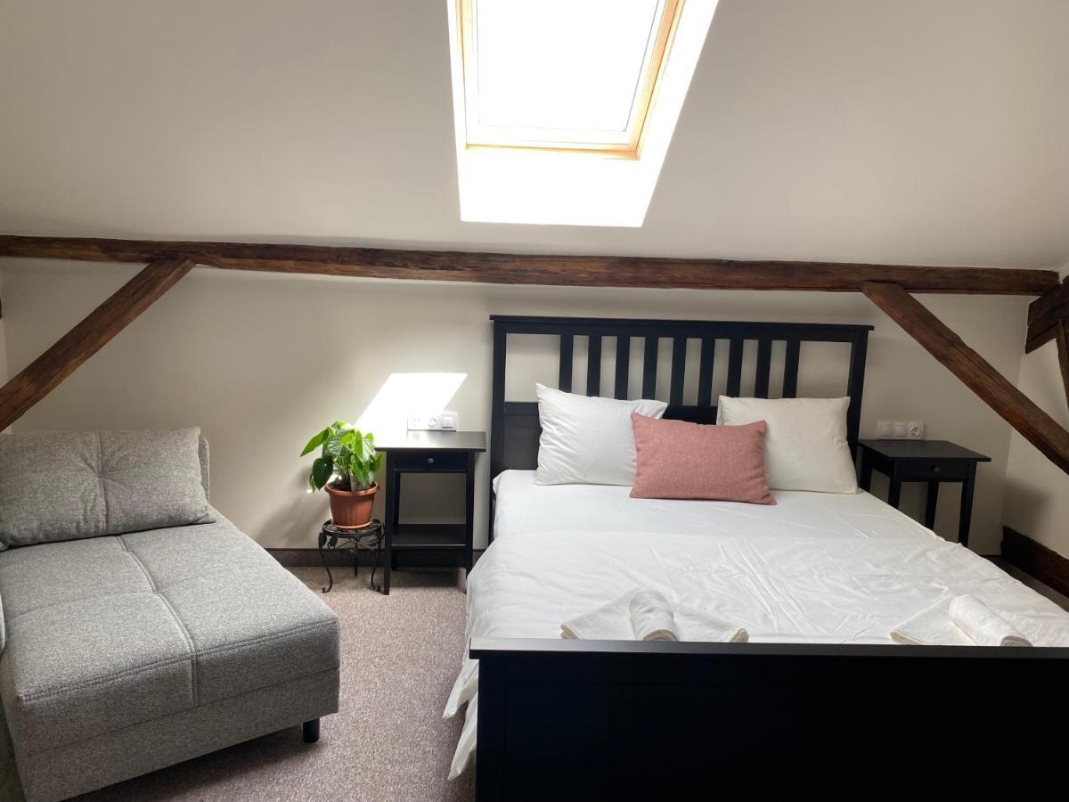 Boutique Rooms With Parking 拉迪亚 外观 照片