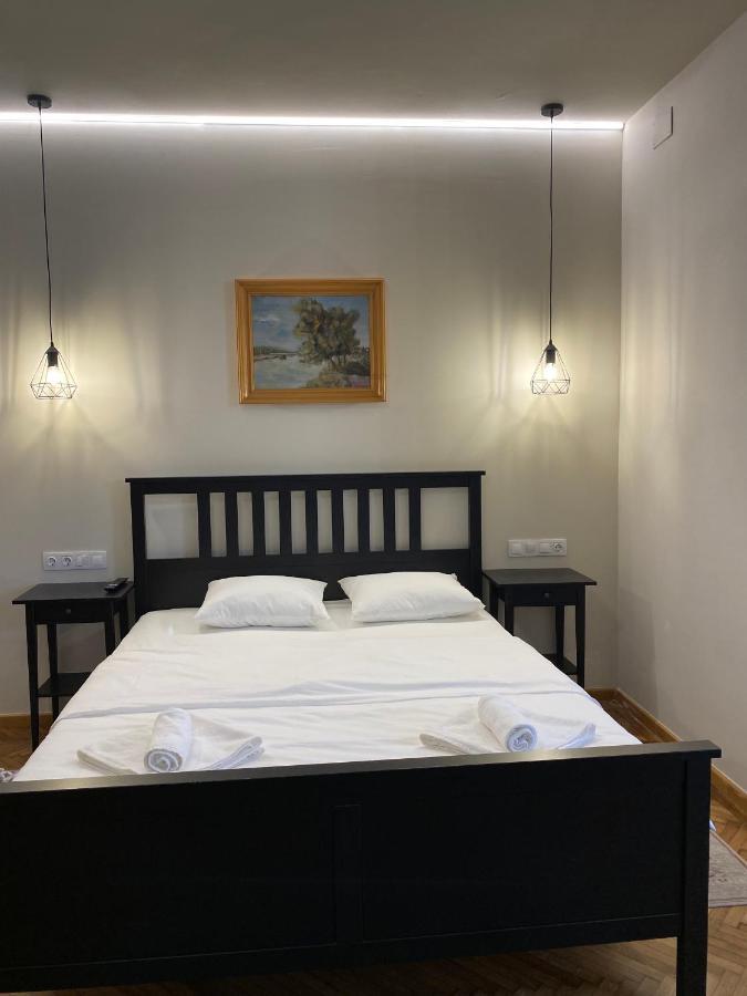 Boutique Rooms With Parking 拉迪亚 外观 照片