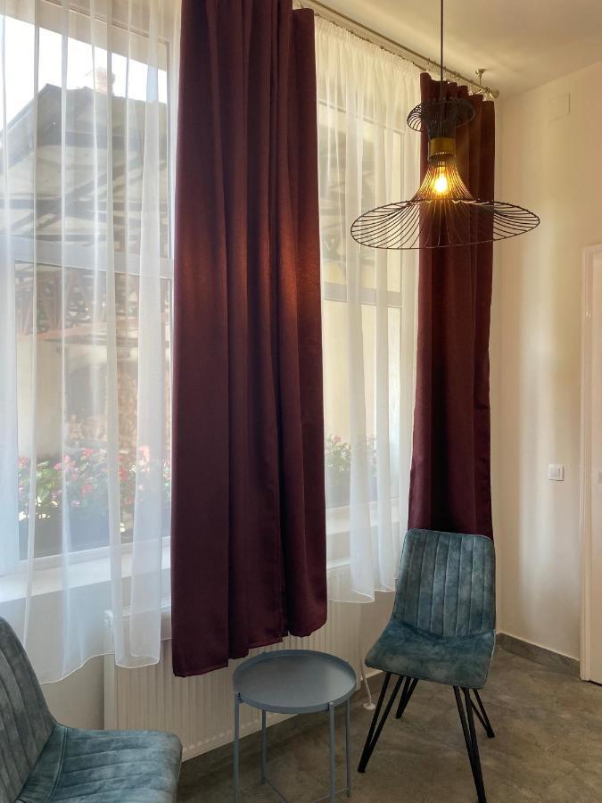 Boutique Rooms With Parking 拉迪亚 外观 照片